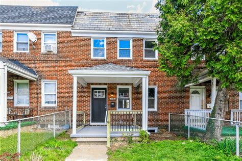 townhomes in baltimore city.